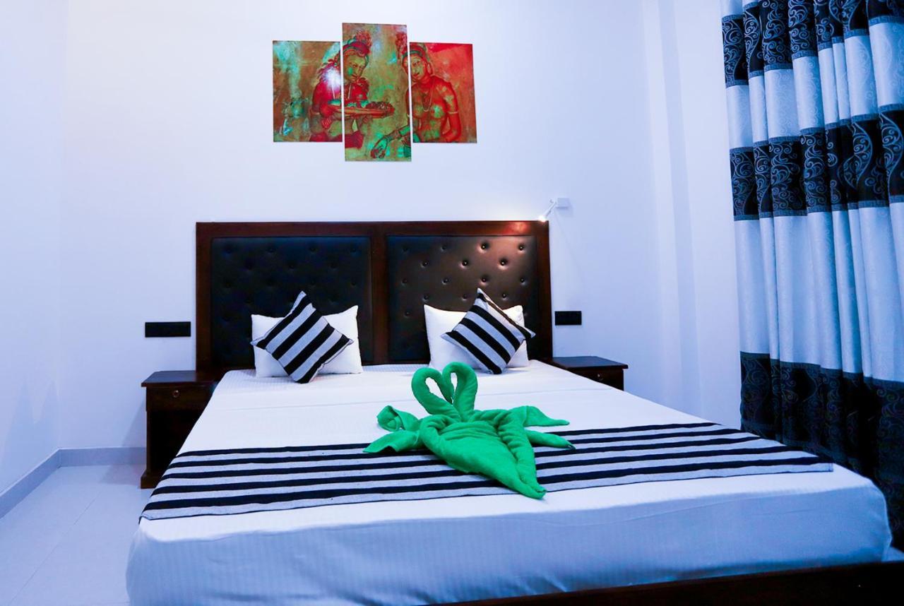 Milano Grand Hotell Dambulla Eksteriør bilde