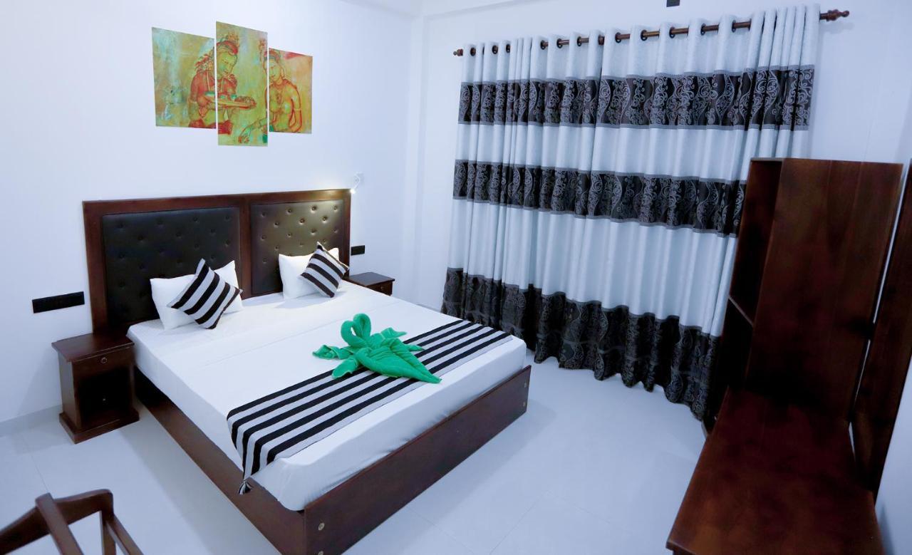Milano Grand Hotell Dambulla Eksteriør bilde